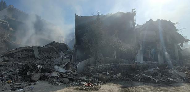 13.out.2024 - Ataque aéreo israelense atingiu o mercado da cidade de Nabatiyeh, no sul do Líbano, em 12 de outubro de 2024 