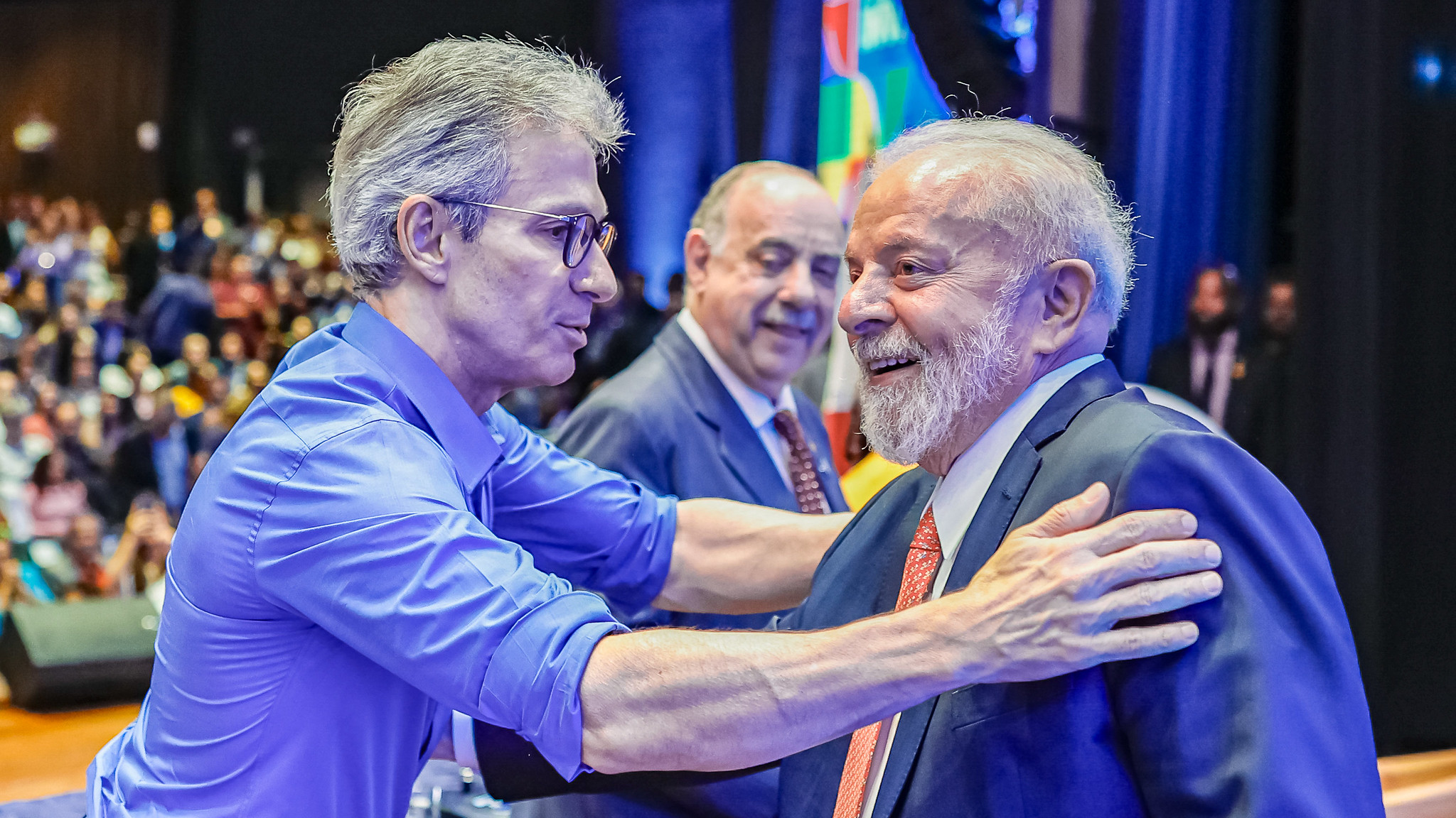 Absent from a meeting, Zema demands more action from Lula and less debate on security