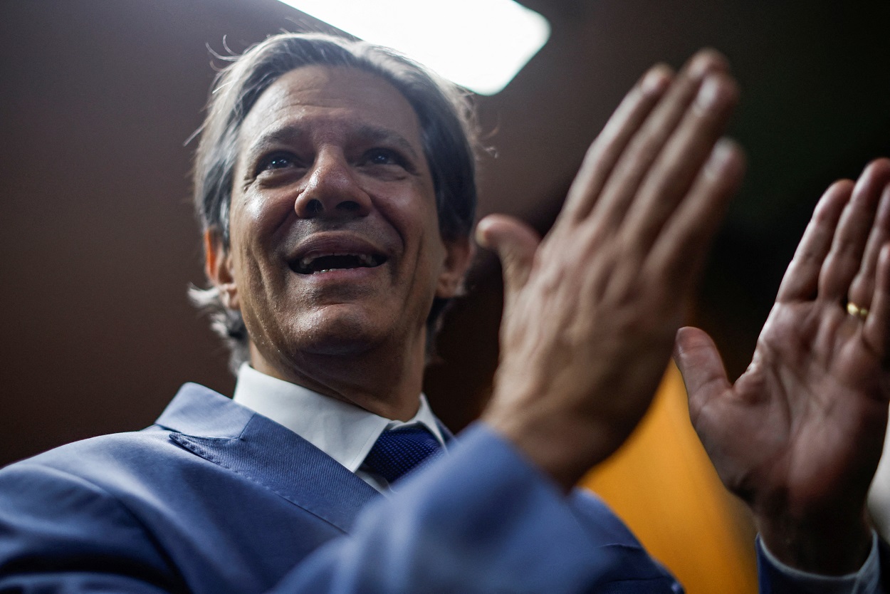 Haddad cancels trip to Europe amid pressure to advance tax package