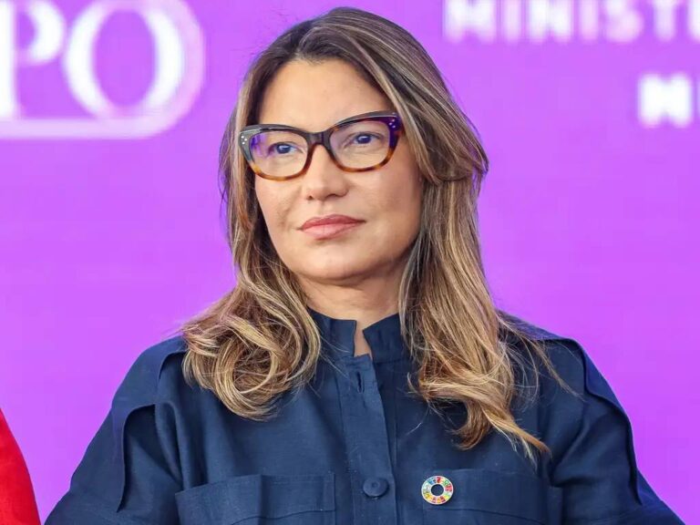 Janja curses Musk at an event in Rio on the eve of the G20 and billionaire responds
