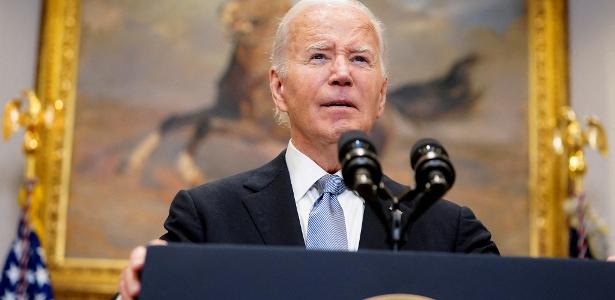 Familiares, amigos e colegas, incluindo a primeira-dama Jill Biden e o ex-presidente Barack Obama, prestaram homenagem a Biden