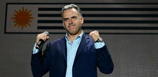 Yamandu Orsi eleito presidente do Uruguai