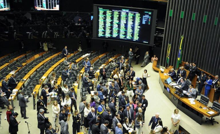 Congress will hold a session on Thursday (12) to vote on the 2025 LDO and extra credits
