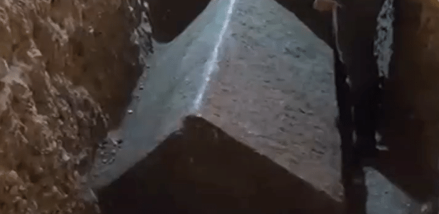 A tumba atribuída a São Nicolau encontrada na Turquia