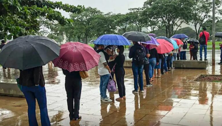 Last weekend of the year should be rainy across the country; see forecast
