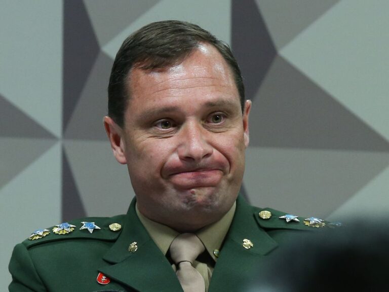 In addition to Michelle and Eduardo Bolsonaro: See more cited in Mauro Cid's denunciation
