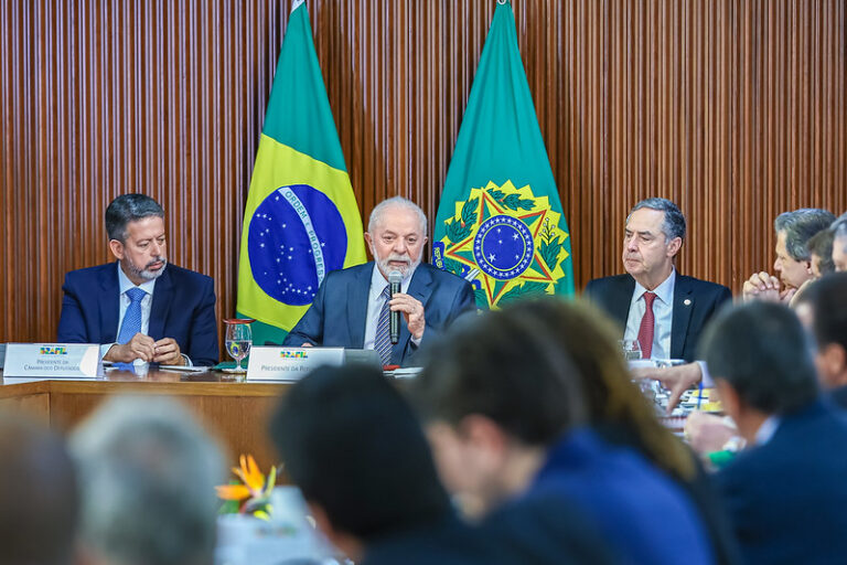 Lula's salaries, STF ministers and parliamentarians go to R $ 46,300
