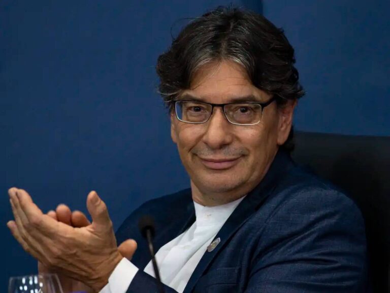 IBGE Crisis: Understand the clash between servers and President Márcio Pochmann
