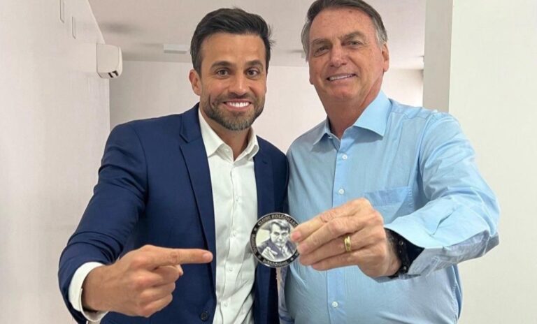 Dispute for right-wing leadership heats up clashes between Marçal and Bolsonaro family
