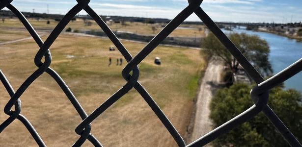 Fronteira entre Eagle Pass (Texas) e o México