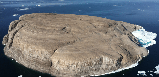 Ilha Hans já foi motivo de disputa amigável