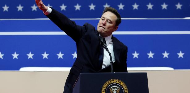 Elon Musk faz gesto comemorado por extremistas em discurso após posse de Donald Trump