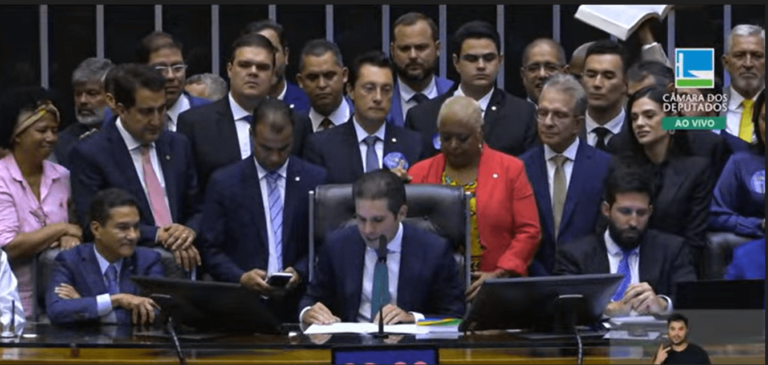 Hugo Motta defends fiscal responsibility and amendments in 1st speech after victory
