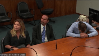 Video released by the STF shows Mauro Cid in shock when informed about his arrest