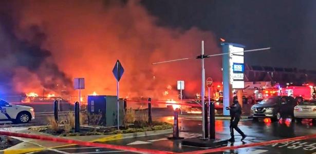 Mayor confirms 7th death in plane in Philadelphia; There are 19 injured