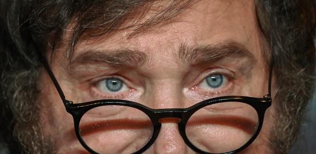 Javier Milei foi eleito presidente da Argentina no domingo (19)