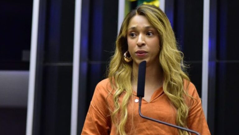 Deputy Erika Hilton proposes amnesty to women convicted of abortion in Brazil
