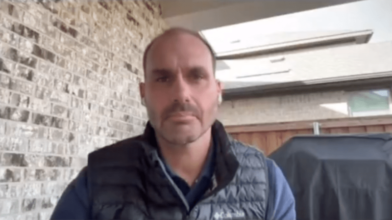 Eduardo Bolsonaro cries when talking about fear of prison
