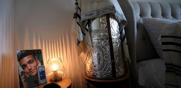 Foto de Edan Alexander, refém que será libertado pelo Hamas