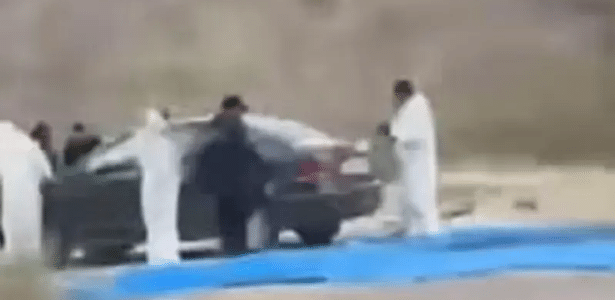 Quatro corpos estavam no porta-malas, e os outros cinco foram deixados sob uma lona