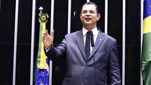 PL does not get signatures for 8/1 amnesty urgency and campaign cools