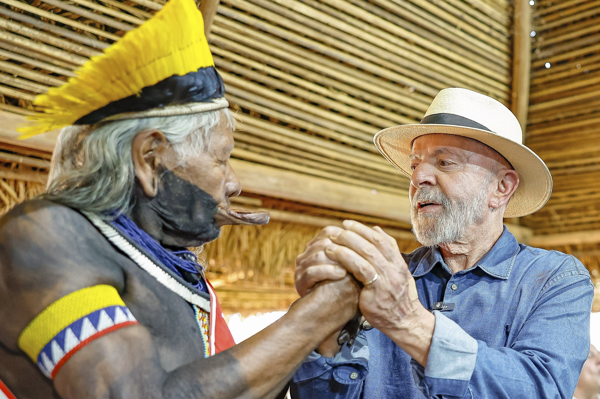 Raoni asks Lula not to explore equatorial margin: 'Very great consequences'