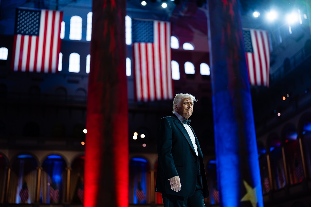 “Rest assured” to “getting nervous”: the backstage of Trump's retreat in tariffs