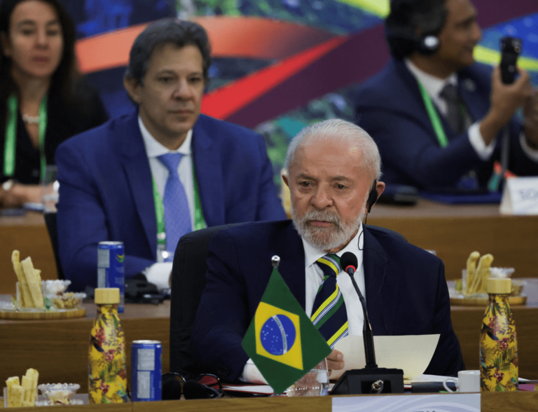 Lula government projects a 96% drop in non -mandatory expenses by 2029
