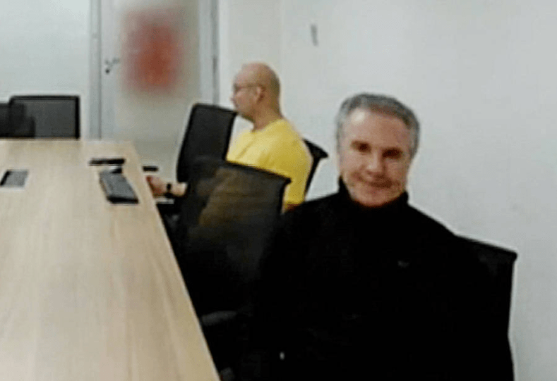 Collor contradicts his own defense and says he has no disease