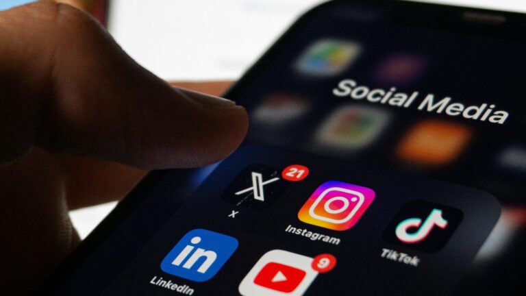 Government will seek to resume regulation agenda of the networks in Congress
