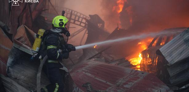 Russian attack with missiles leaves one dead and at least three injured in Kiev