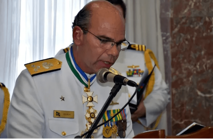 Navy Commander says there was no order for use of armored armor