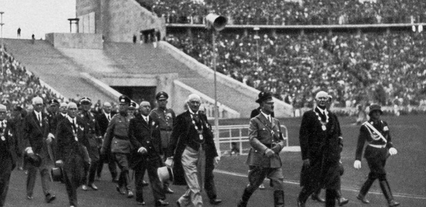 Adolf Hitler durante a cerimônia de abertura dos Jogos Olímpicos de Berlim, em 1936