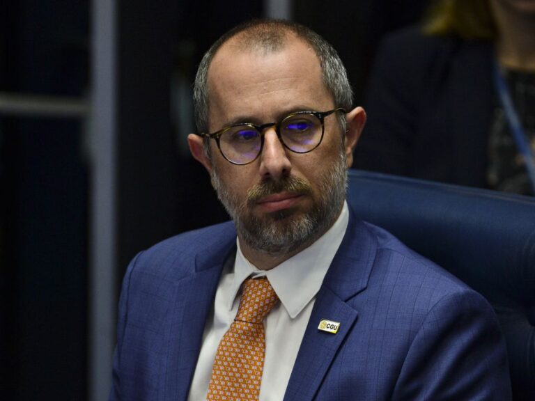 CGU head says Rui Costa “knew the problem” at the INSS before scandal
