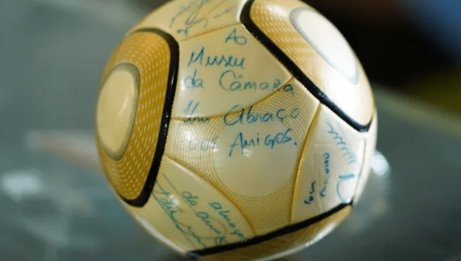 Moraes votes to condemn a man who would have stolen ball signed by Neymar on 8/1