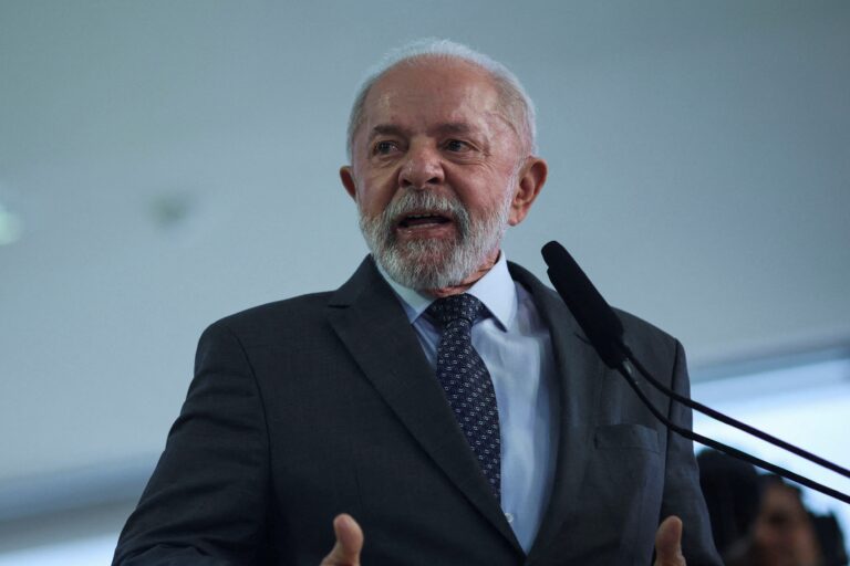 Government preaches dialogue, but will intensify 'rich discourse against the poor'
