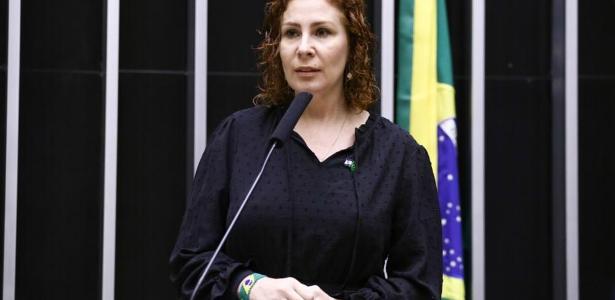 A deputada Carla Zambelli no plenário da Câmara