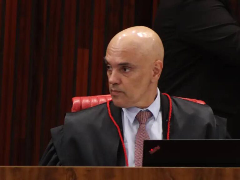 Moraes will work in the recess and may analyze an injunction on IOF
