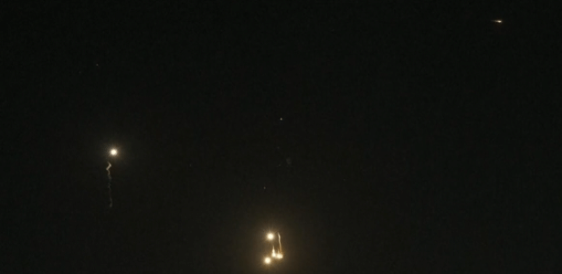 Mísseis iranianos são interceptados em Tel Aviv, em Israel