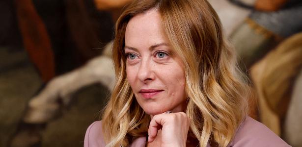 Oposição acredita que o governo de Giorgia Meloni está em uma perigosa tendência autoritária