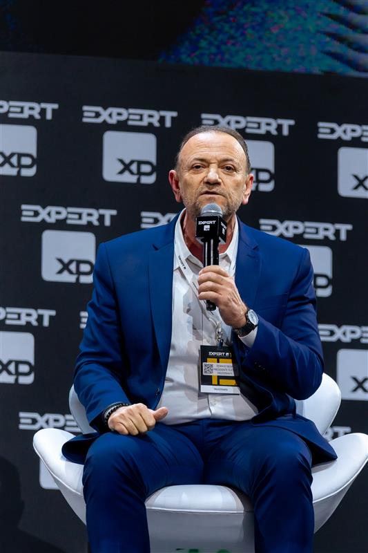 PT President confirms Lula candidate for reelection in 2026
