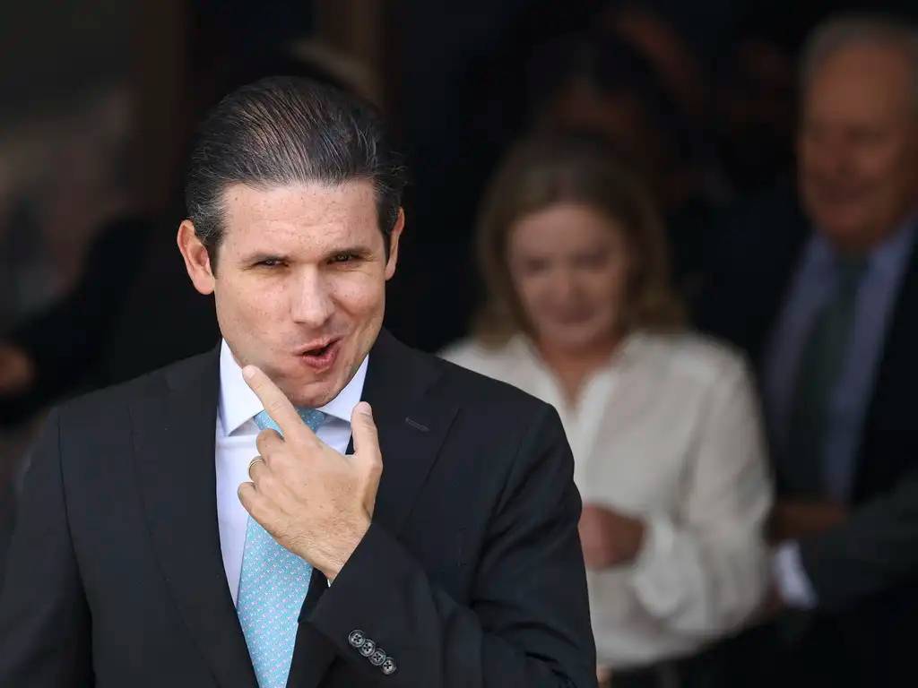 After attacks, petist leaders make a cuddle to Hugo Motta