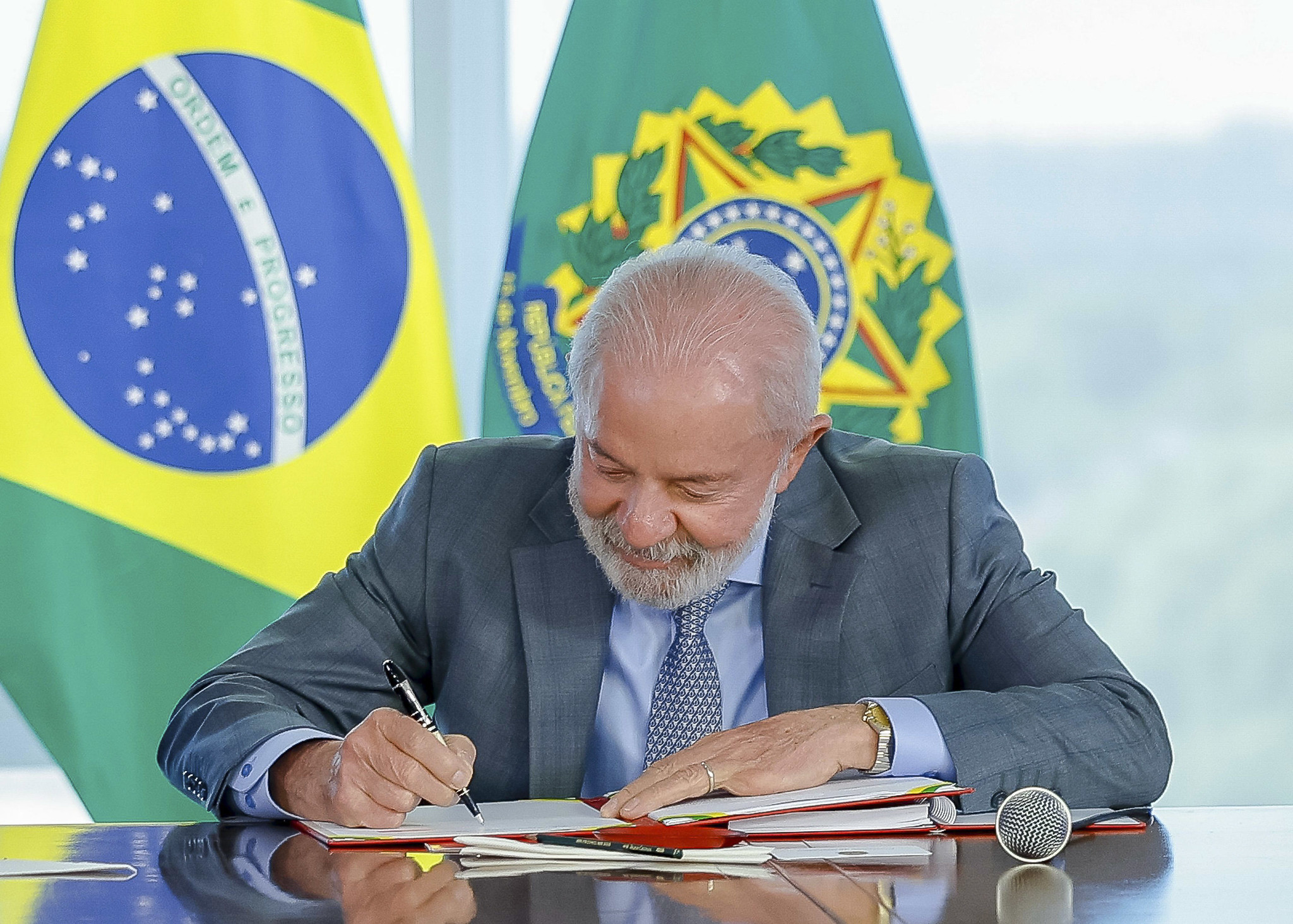 Lula attributes fraud in the INSS to Bolsonaro and calls victims to a return agreement