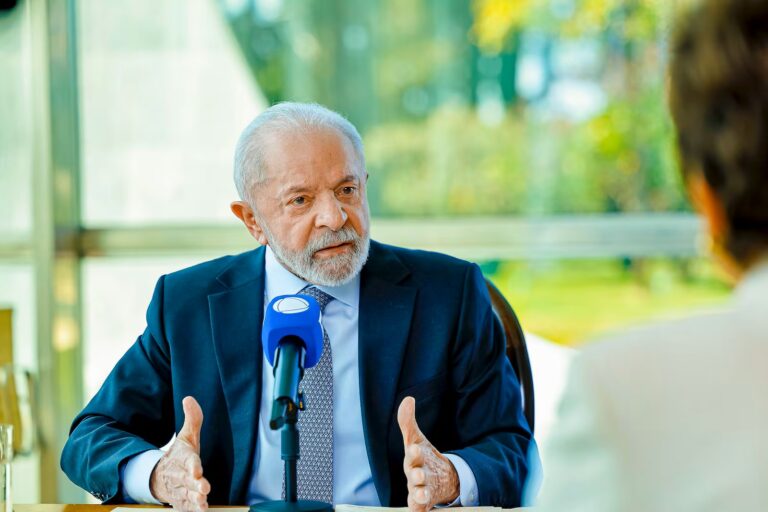 Lula discusses tariffs with Alckmin, Haddad, Gleisi, Fávaro, Sidonius and Jaques Wagner
