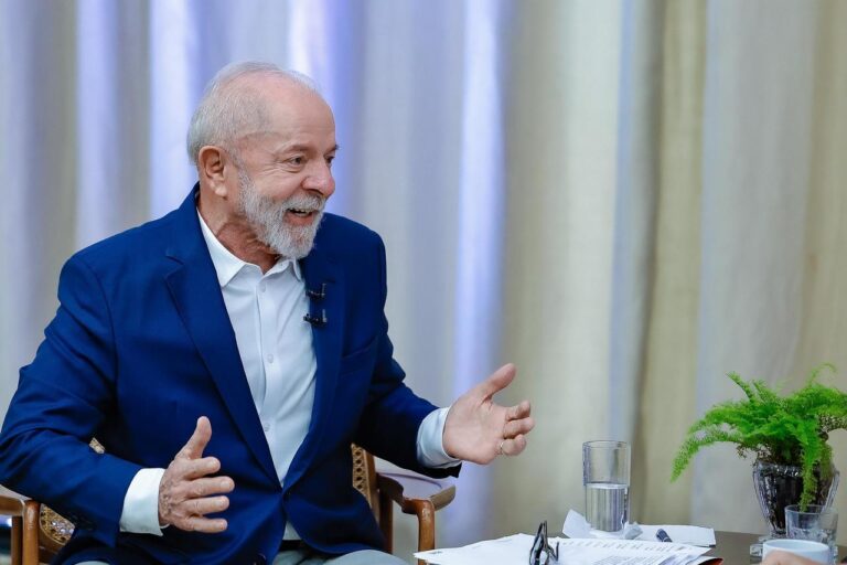 Lula participates in a meeting with leftist presidents in Chile this Monday
