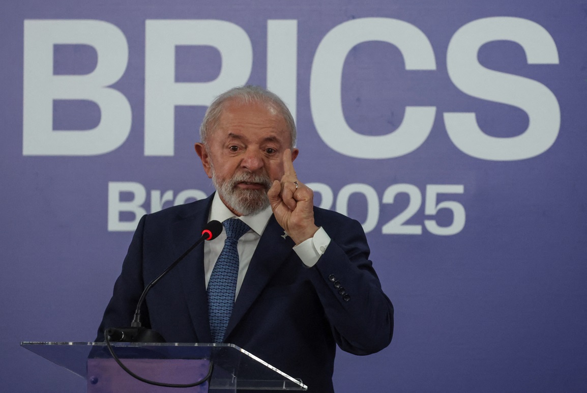 Lula says Brics will continue to discuss alternatives to the dollar