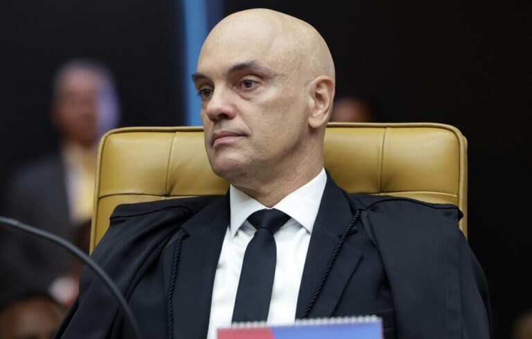 Moraes asks STF to mark Bolsonaro's trial date for alleged coup plot
