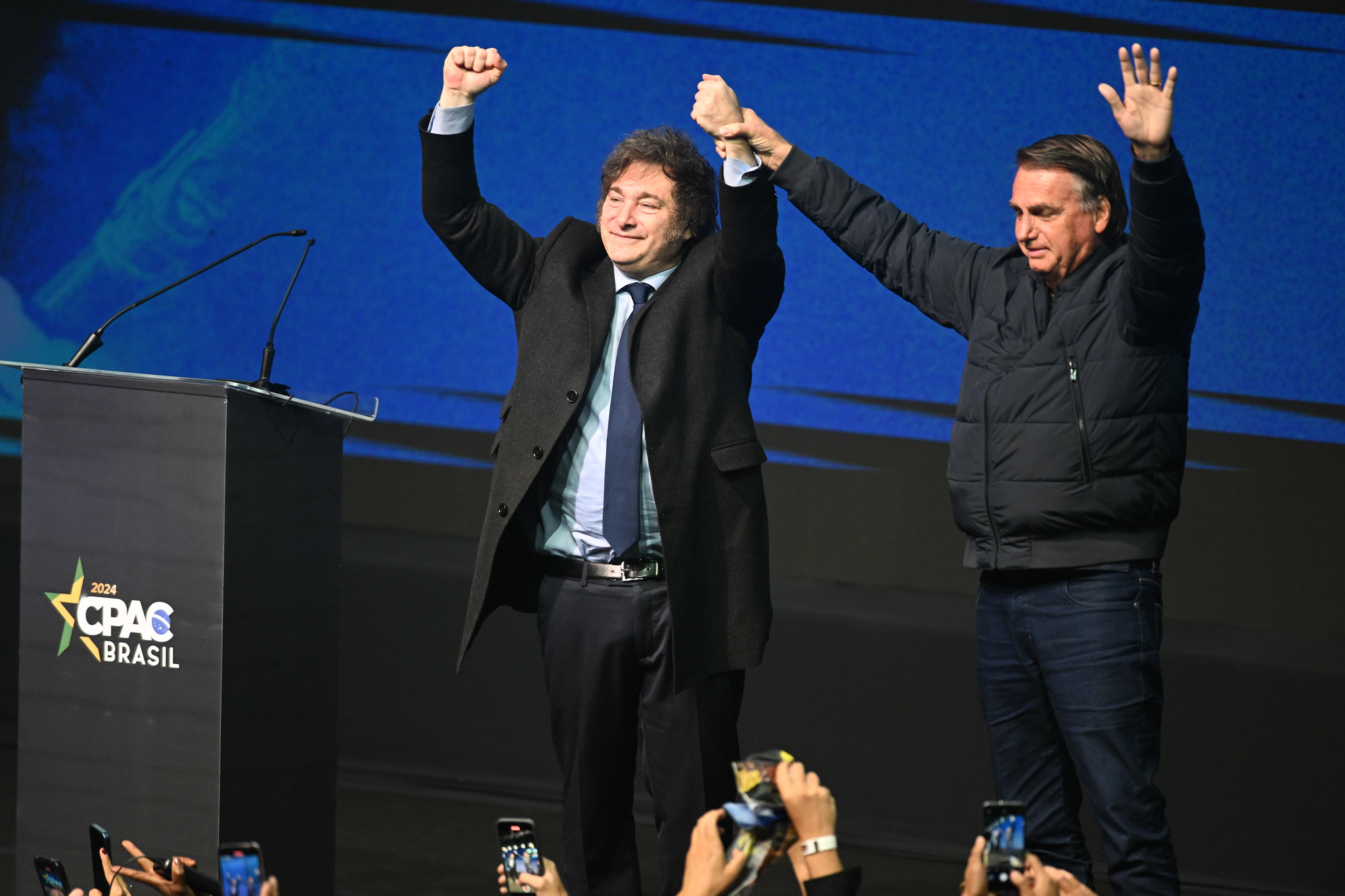 “With or without draft, it didn't run away,” says Bolsonaro's defense of asylum to Milei