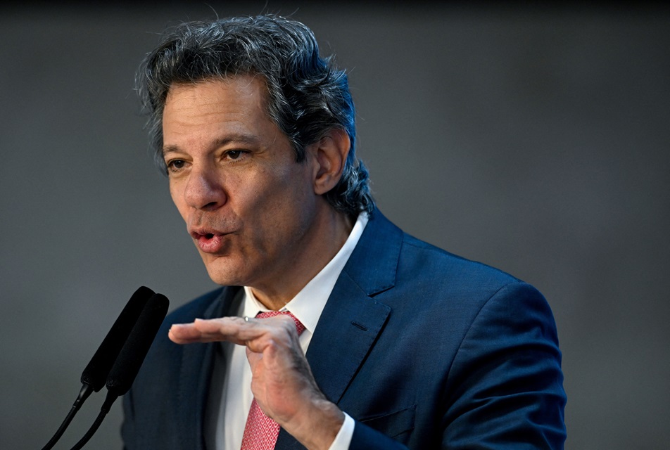 Haddad says he is out of the question to give in to multinational pressures on pix