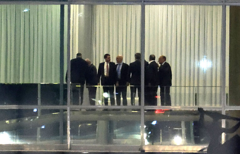 Lula dinner at Alvorada is attended by Moraes, STF and Gonet ministers
